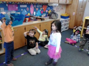 After losing her bonnet, the policeman offers Madame Chapeau his hat.